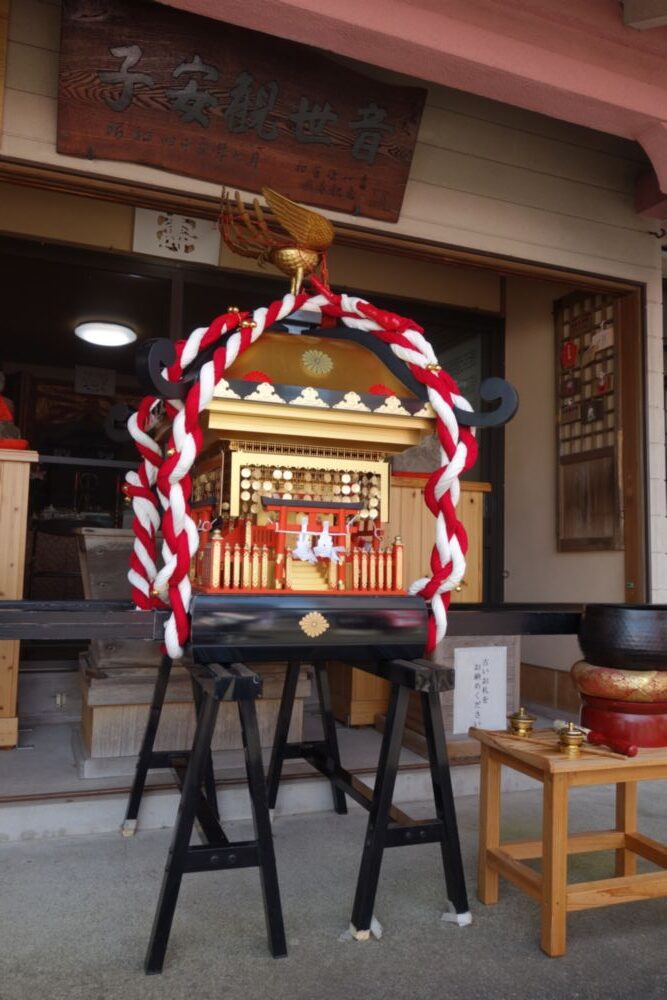 「写真の説明」　江平熊野神社の子供神輿の写真